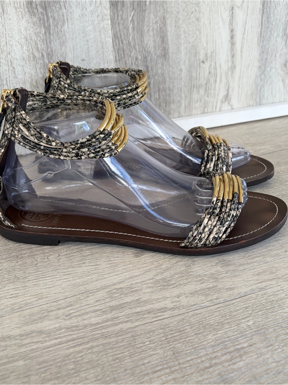 Tory Burch Mignon Rings Flat Sandals Women 9.5 Snake Skin Leather Gold